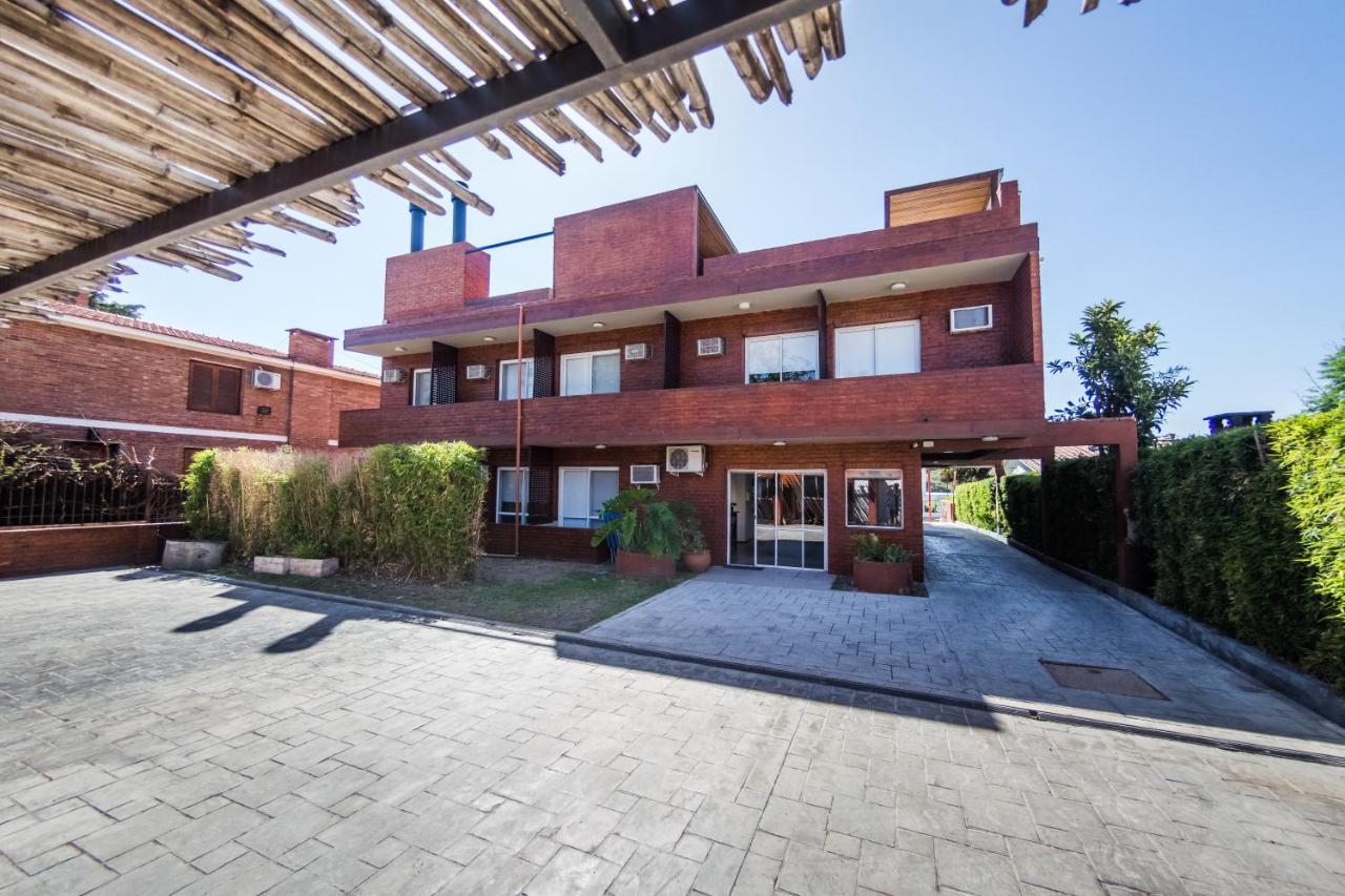 Costalago Suites- By Hvh Villa Carlos Paz Esterno foto