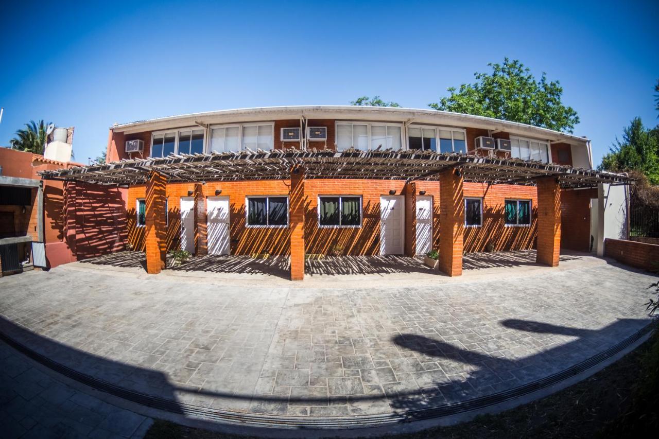 Costalago Suites- By Hvh Villa Carlos Paz Esterno foto